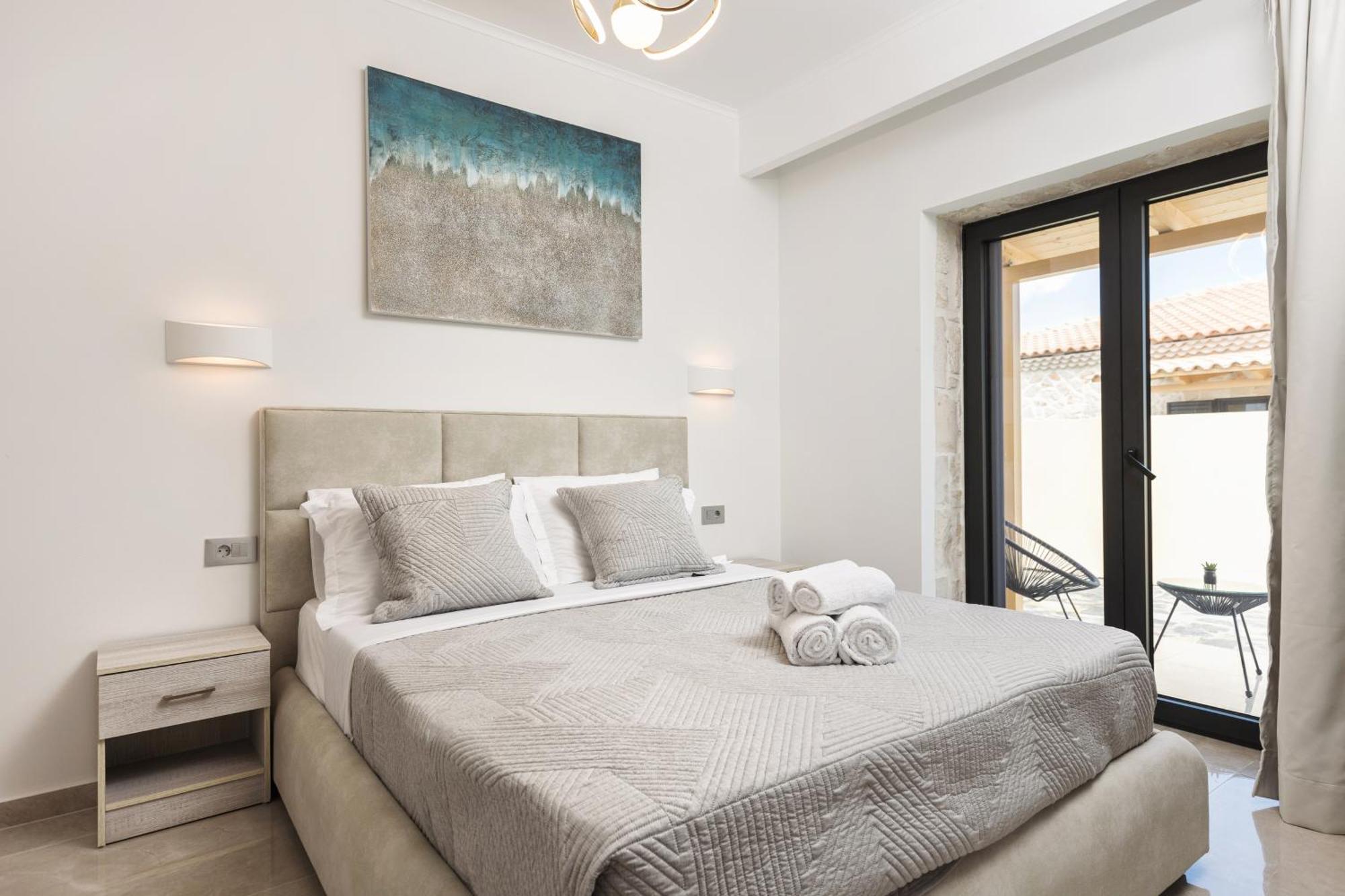 Vila Mateo & Filipos Luxury *